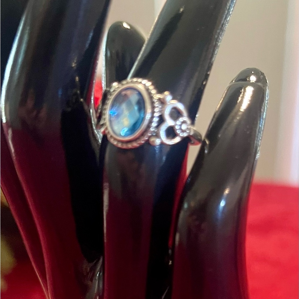 🔥2/$24 or 3/$30🔥 Boho, blue fashion gemstone ring. Size 5 - Picture 3 of 6